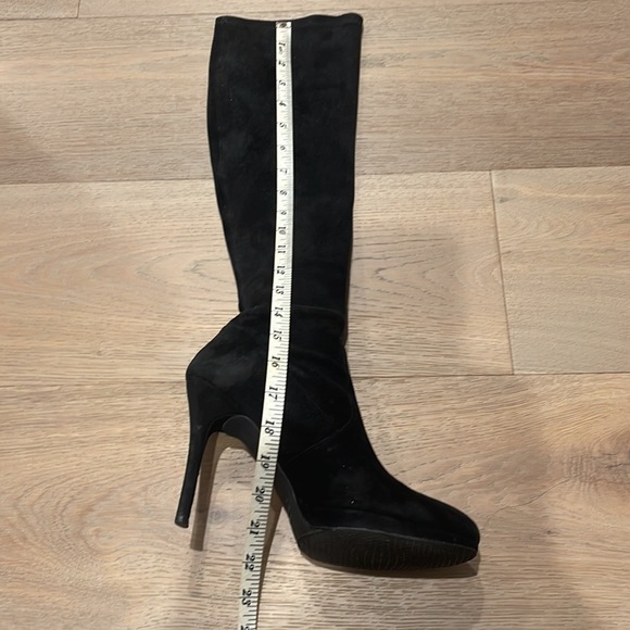 Stuart Weitzman Black Suede Pull On Boots - Picture 3 of 5